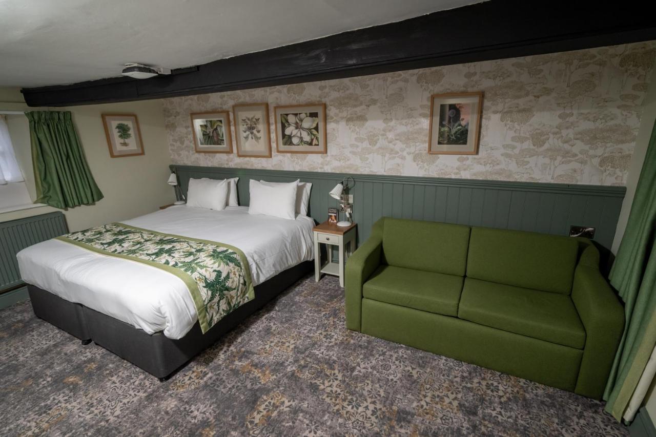 Rockingham Arms By Greene King Inns Wentworth  Extérieur photo