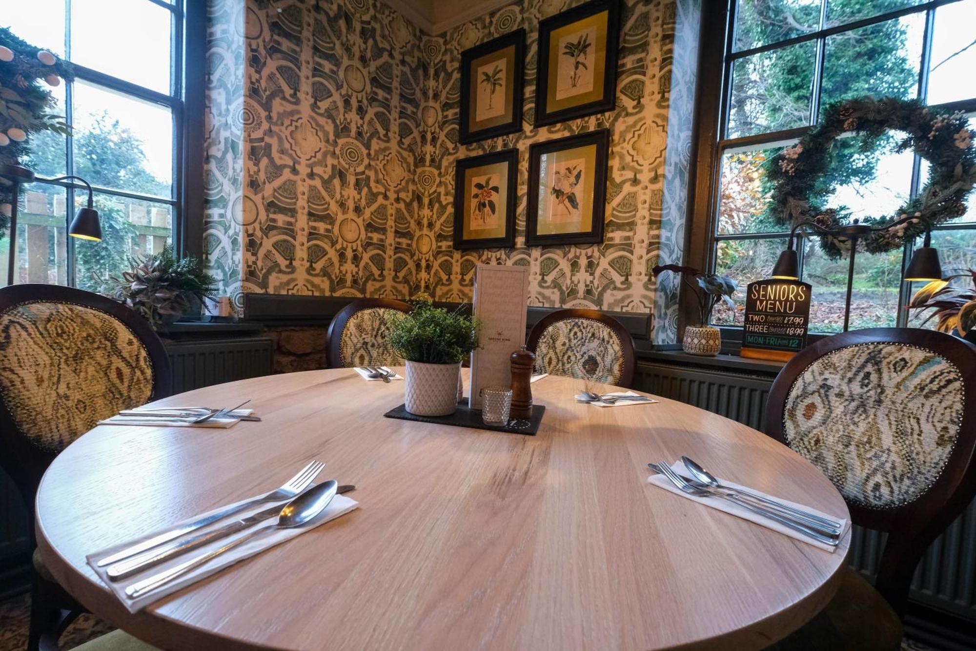 Rockingham Arms By Greene King Inns Wentworth  Extérieur photo