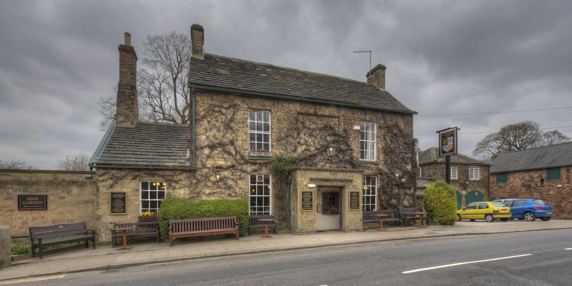 Rockingham Arms By Greene King Inns Wentworth  Extérieur photo